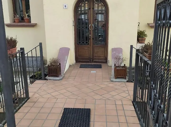 Del Pirineo Lägenhet