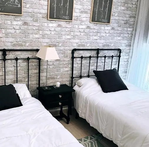 Del Pirineo Lägenhet *